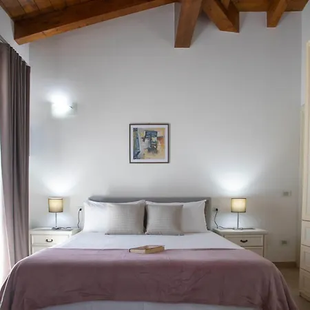 Bed and breakfast Irilor Luxury