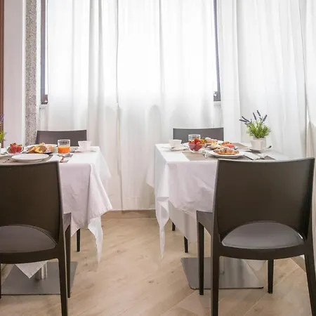 Irilor Luxury Couette-café