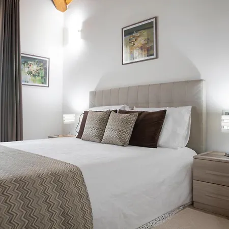 Irilor Luxury Nocleg ze śniadaniem Valledoria (Sardinia)